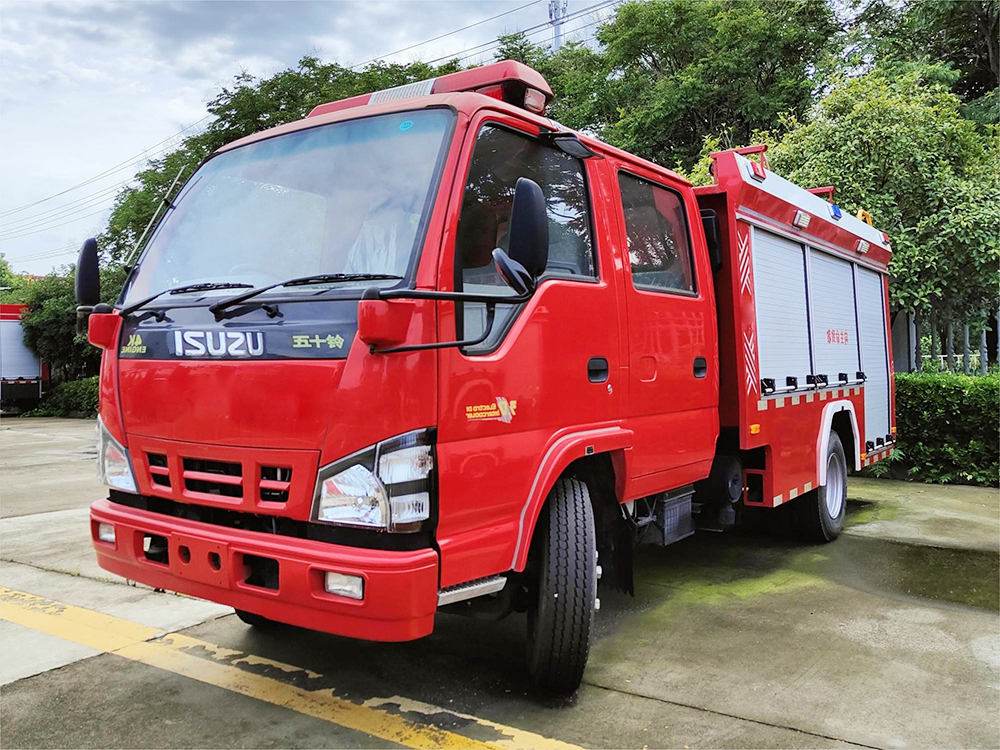 五十铃2吨水罐消防车