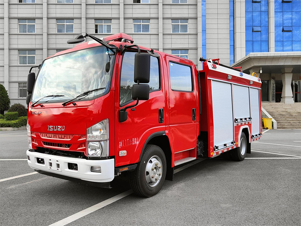 五十铃3.5吨水罐消防车
