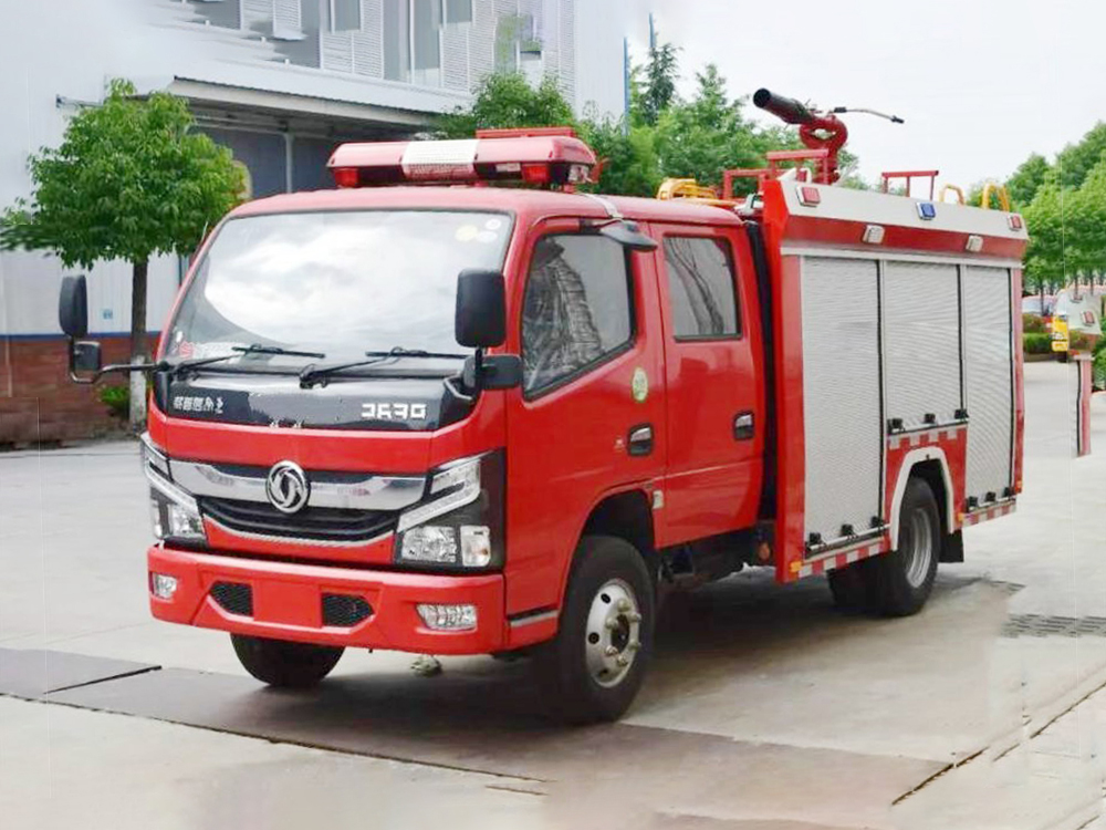 东风2.5吨泡沫消防车