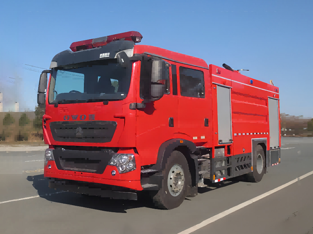 豪沃8吨泡沫消防车