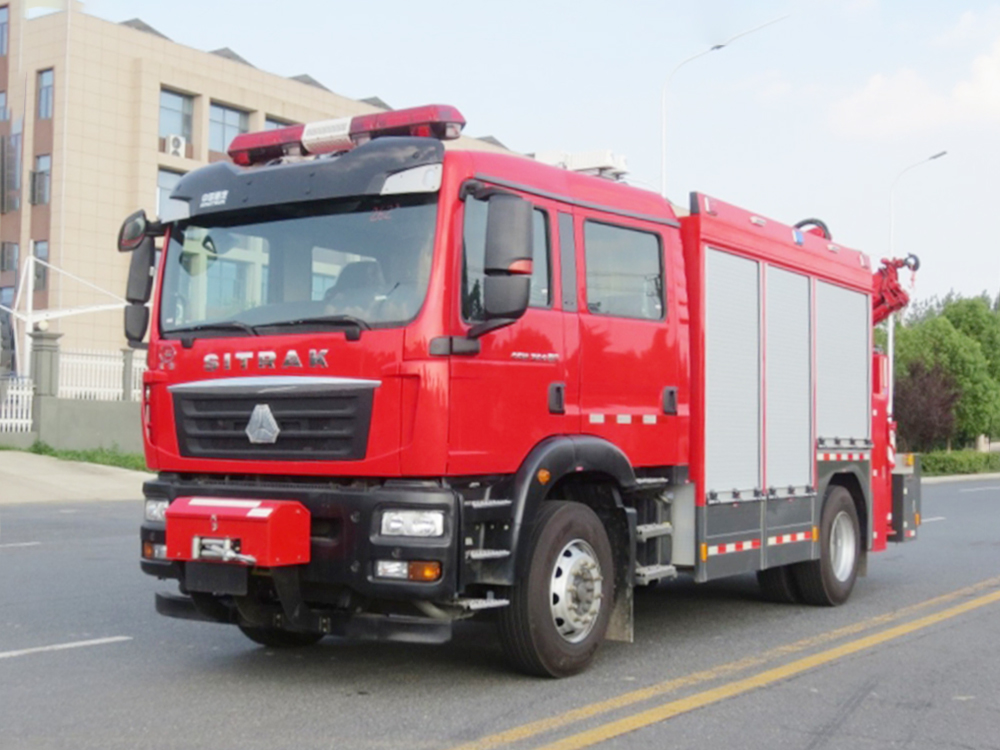 汕德卡抢险救援消防车