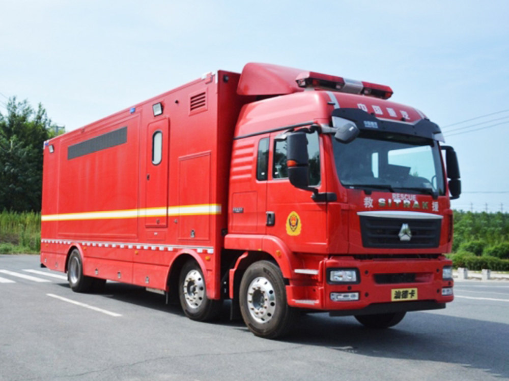 重汽汕德卡宣传消防车