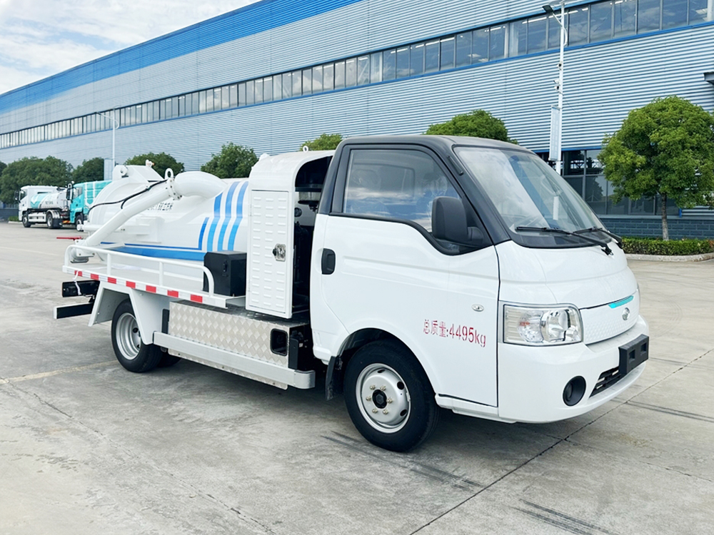 1.8方纯电动吸污车